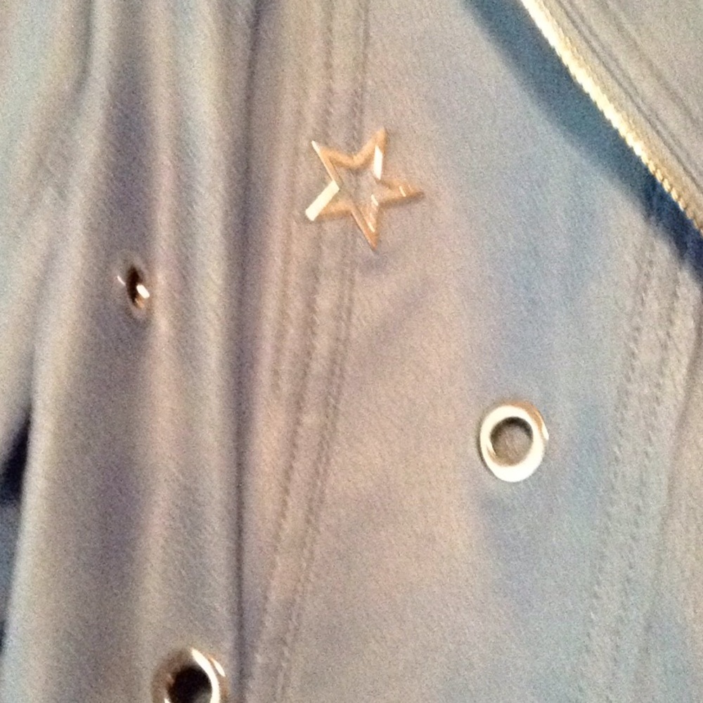 Light weight jacket - Picture 2 of 3